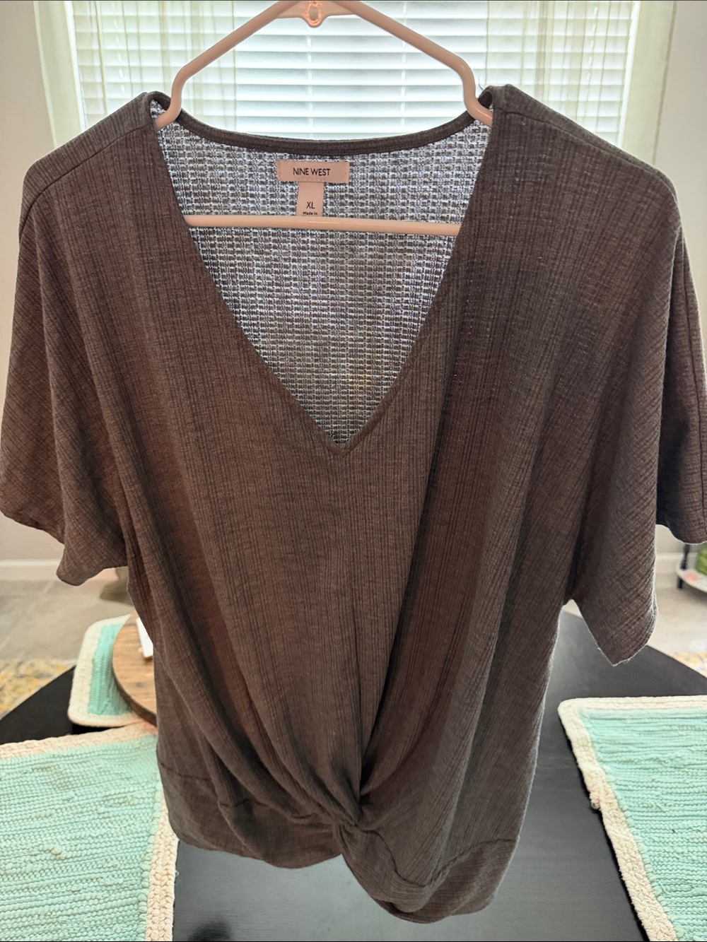 Nine West Gray Short-Sleeve V-Neck Twist-Front Top